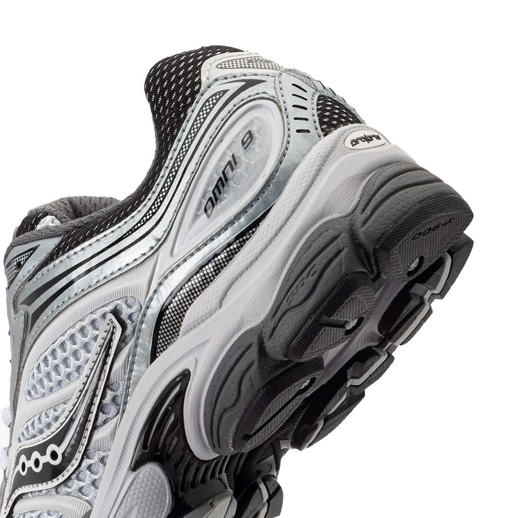 Saucony ProGrid Omni 9 Microchip